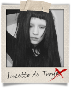 Polaroid-suzette de troyes-DEAD.png